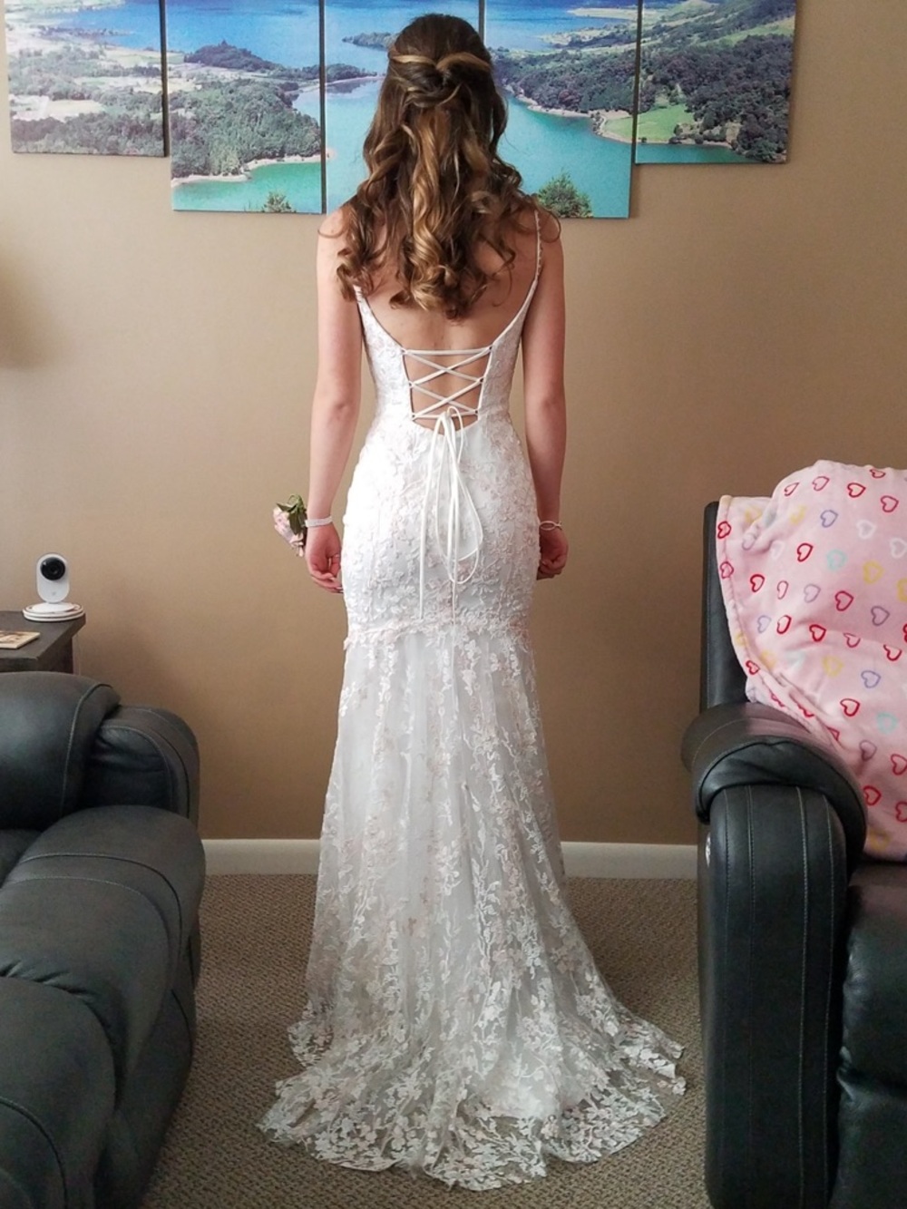 Sherri Hill White & Pale Pink Floral Appliqué Prom Dress